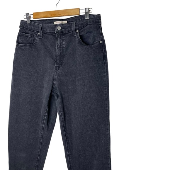 Levi’s High Waisted Mom Jean Black Denim Classic Fit Size 31 - Picture 5 of 10
